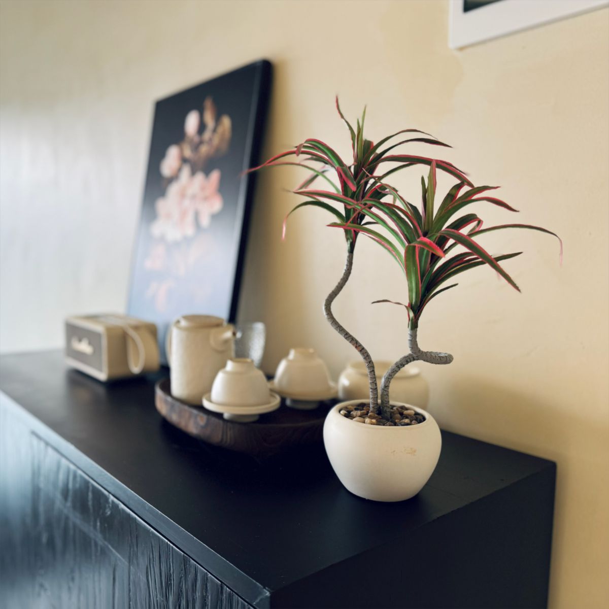 39cm 仿真龍血蘭陶瓷盆栽 | 日系極簡禪意 扭曲枝幹造型 Dracaena