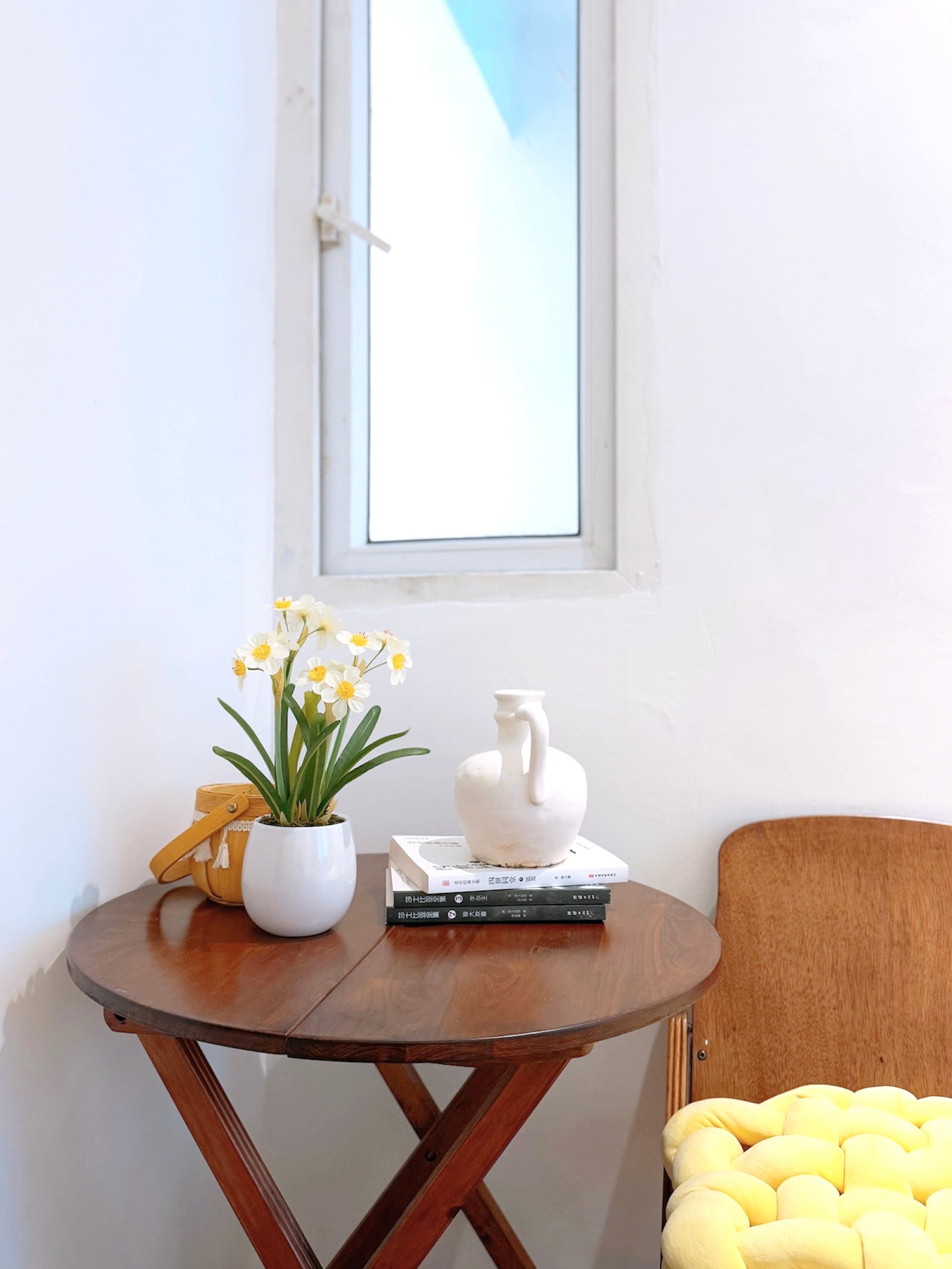 【香港現貨】仿真水仙花陶瓷盆栽 (31cm) | 典雅東方美學 Narcissus Potted Plant - Midoria